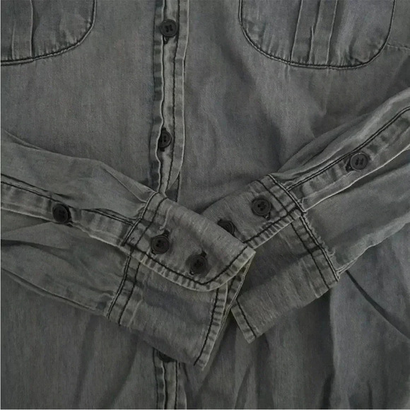 Women’s Laurel And Lucy Button Up Blue Top Size Medium - Picture 4 of 5